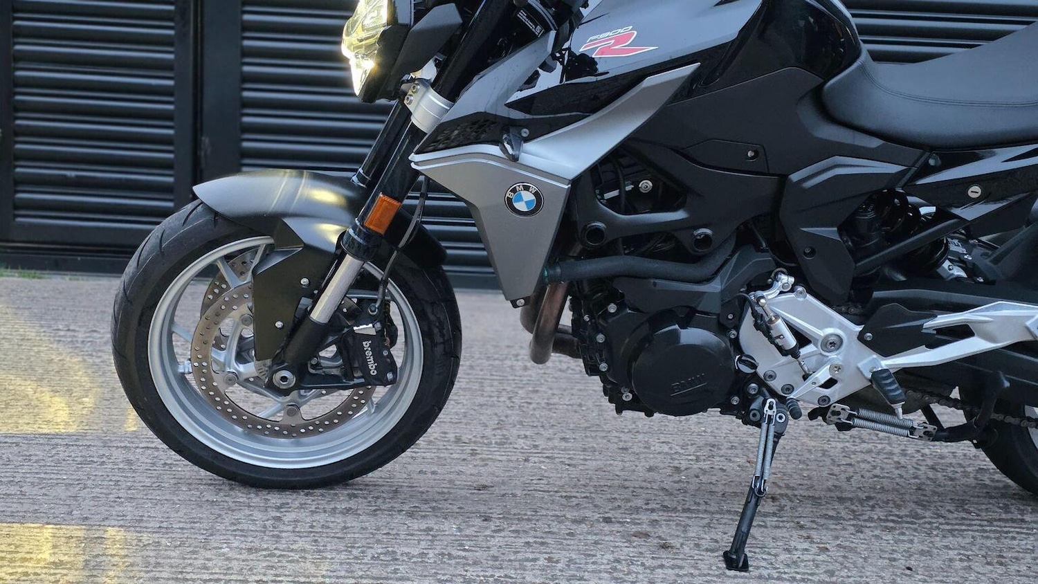 BMW F 900 R