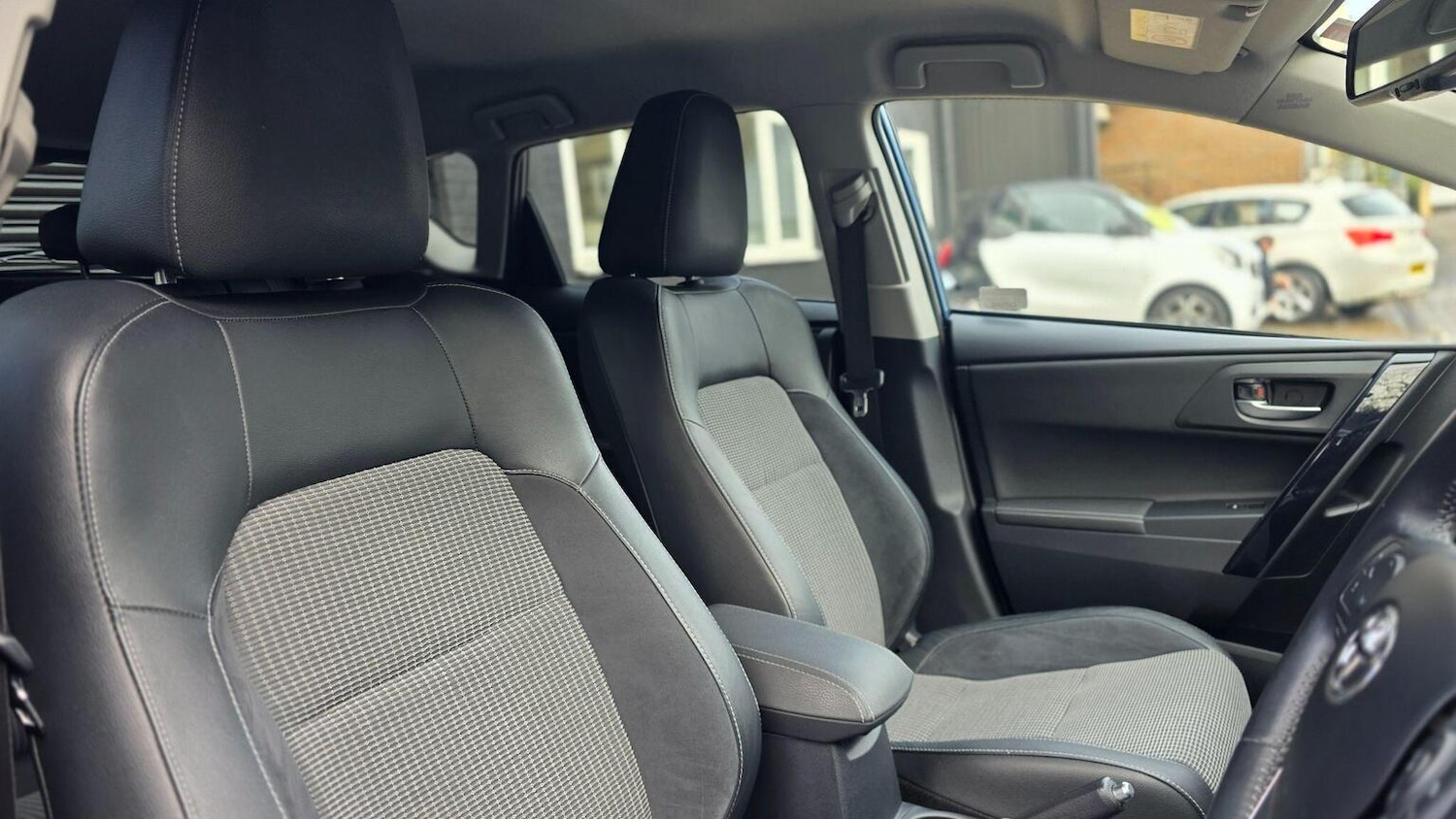 Used Toyota Auris 2016 for sale - 77038893: Photo 21