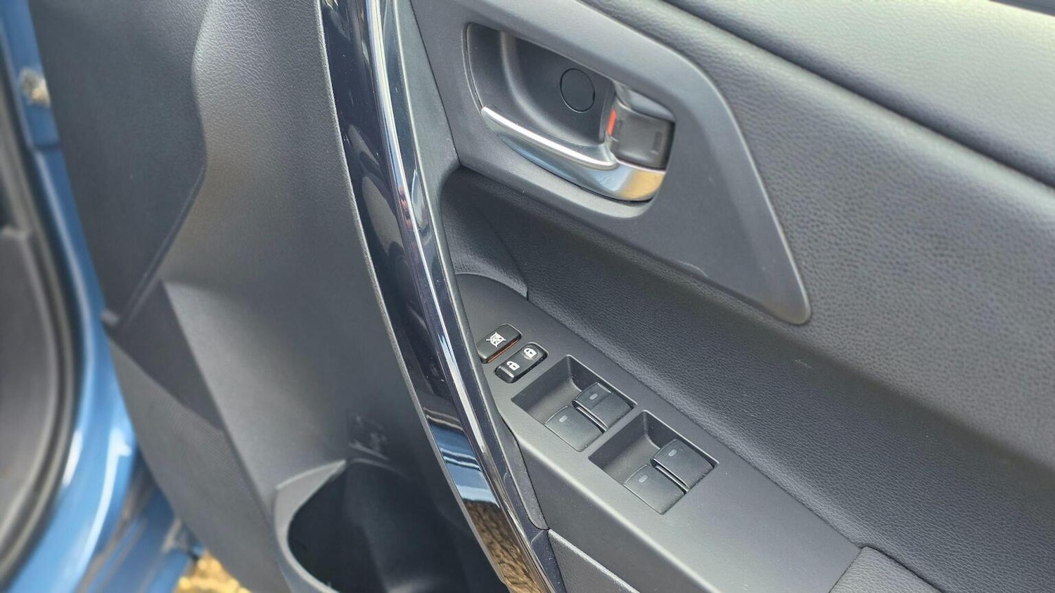 Used Toyota Auris 2016 for sale - 77038893: Photo 27