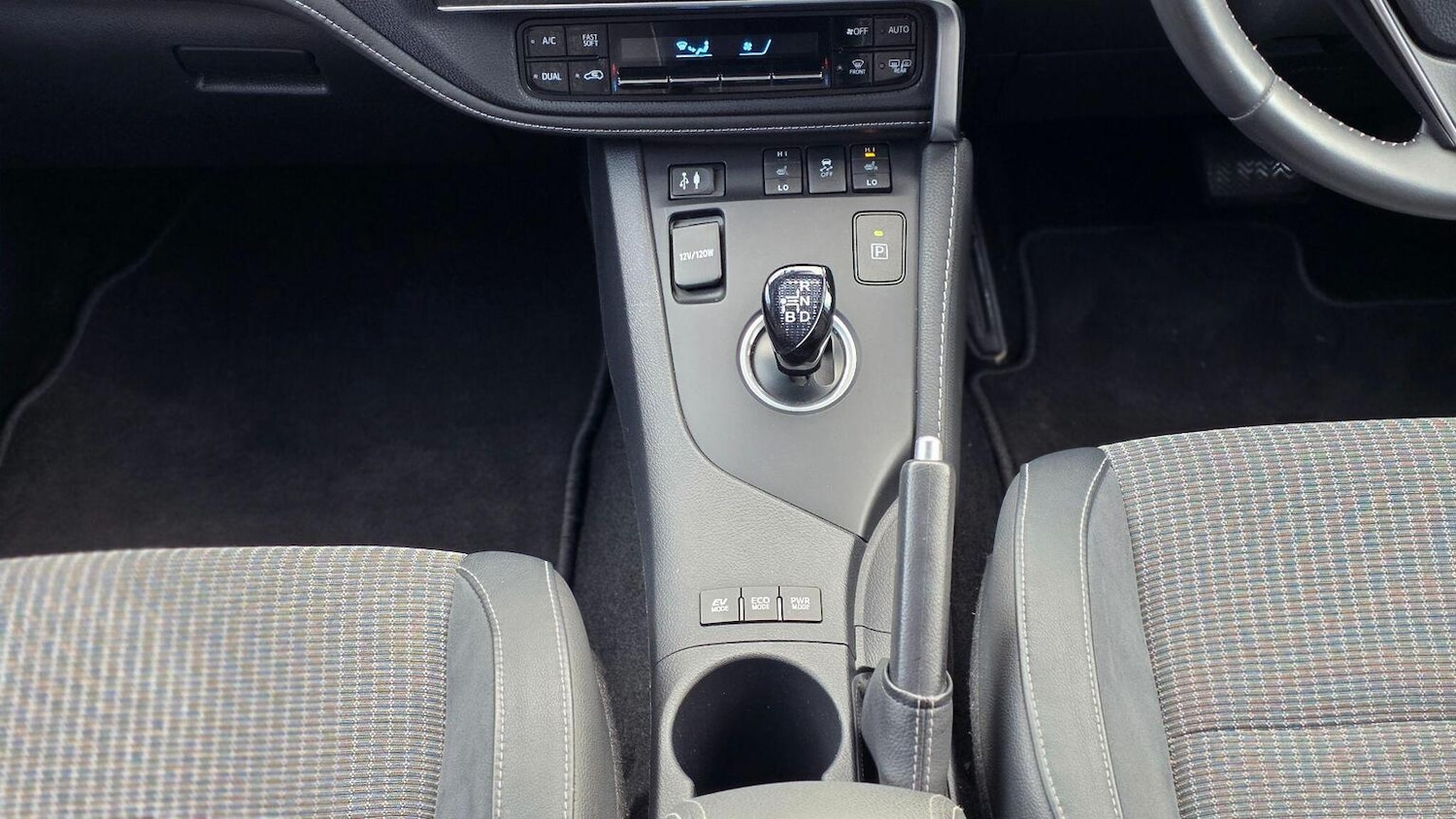 Used Toyota Auris 2016 for sale - 77038893: Photo 32