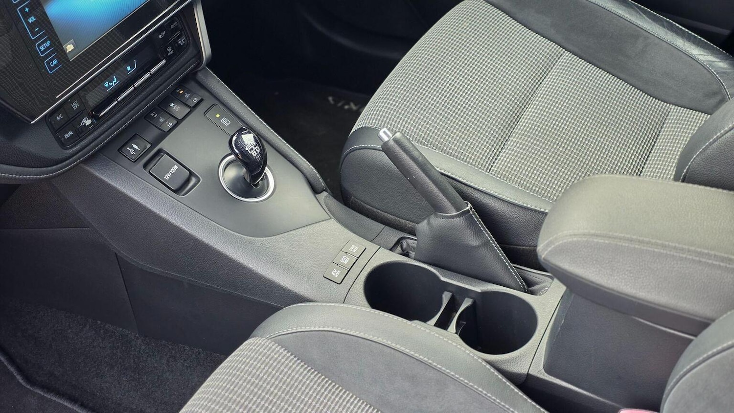 Used Toyota Auris 2016 for sale - 77038893: Photo 37