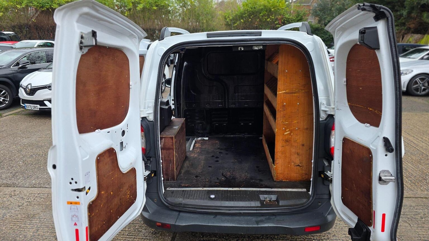 Used Ford Transit Courier 2018 for sale - 77377768: Photo 15