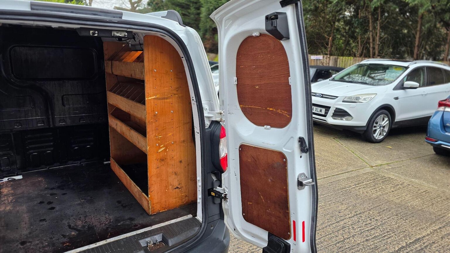 Used Ford Transit Courier 2018 for sale - 77377768: Photo 25