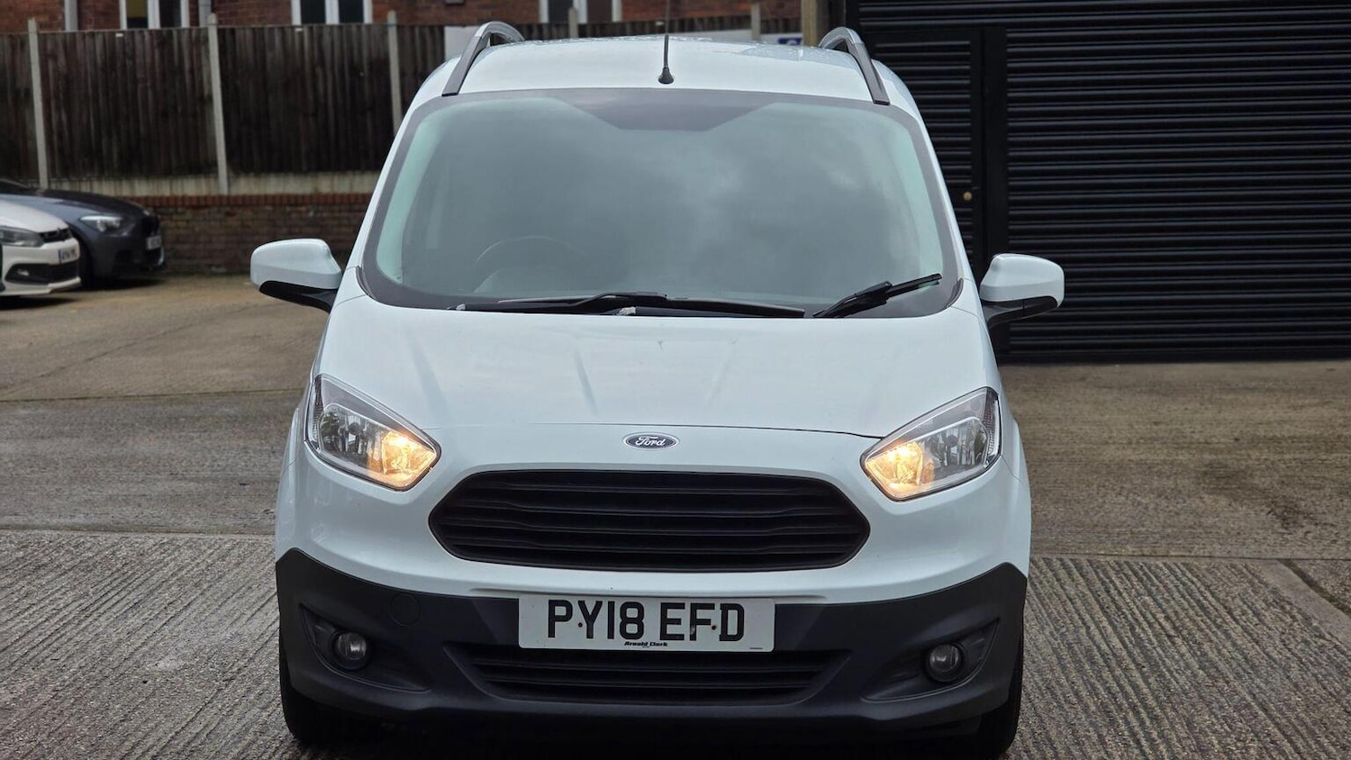 Used Ford Transit Courier 2018 for sale - 77377768: Photo 3
