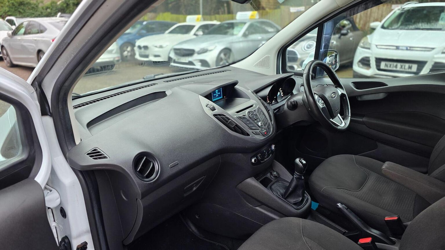 Used Ford Transit Courier 2018 for sale - 77377768: Photo 32