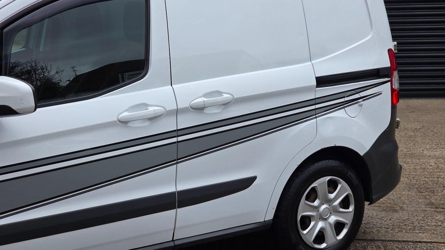 Used Ford Transit Courier 2018 for sale - 77377768: Photo 40