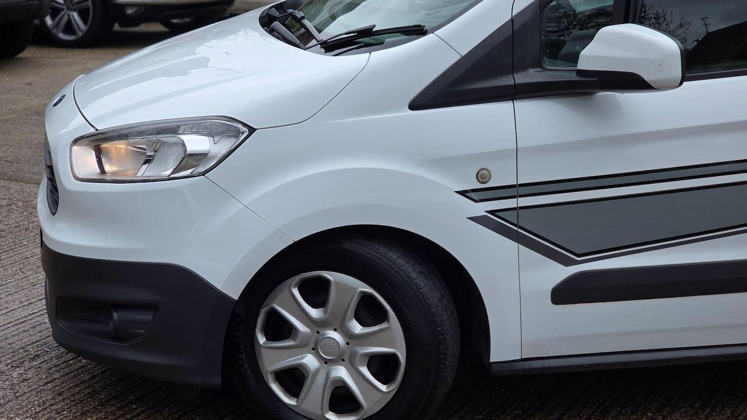 Used Ford Transit Courier 2018 for sale - 77377768: Photo 42