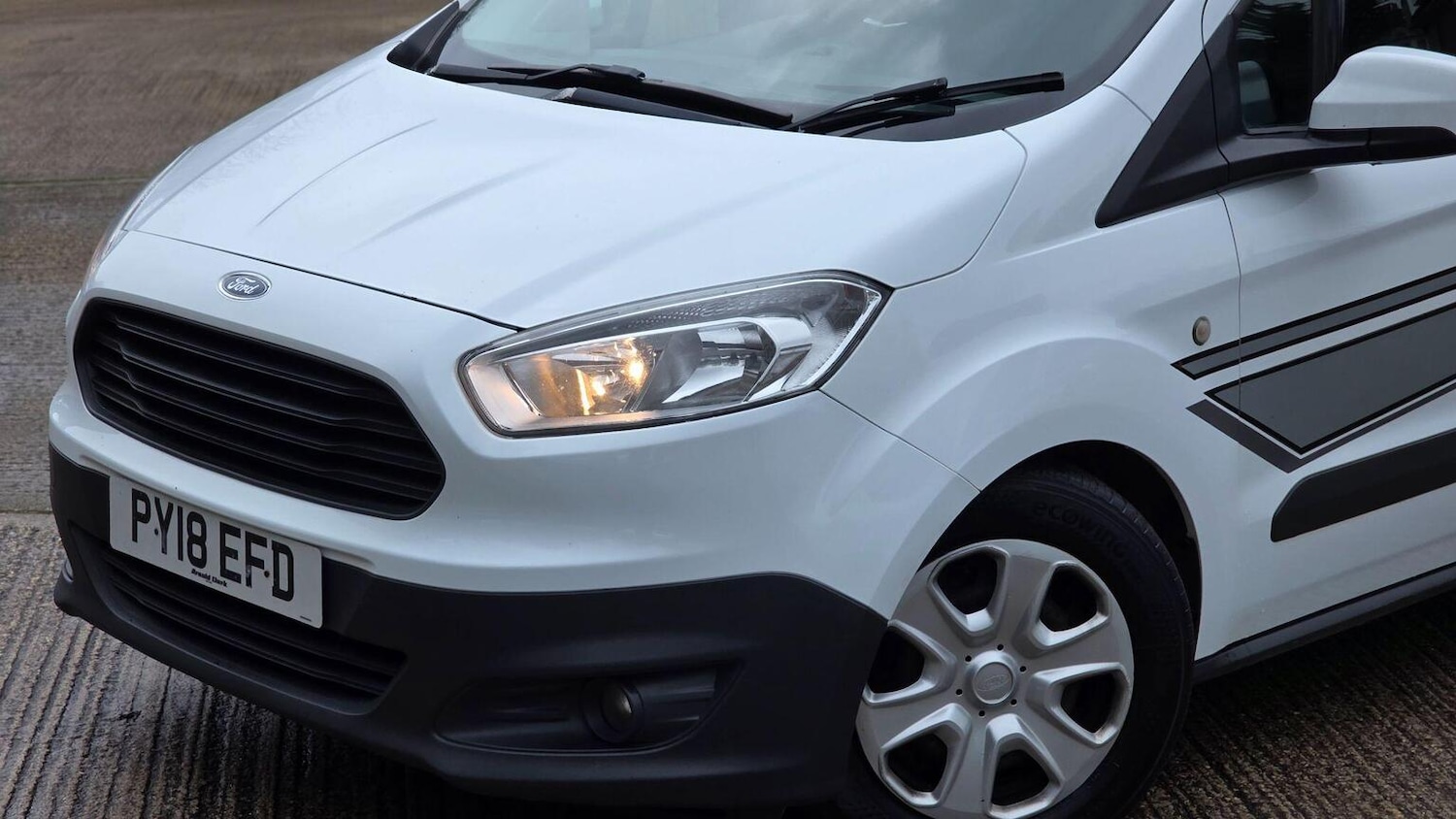 Used Ford Transit Courier 2018 for sale - 77377768: Photo 44