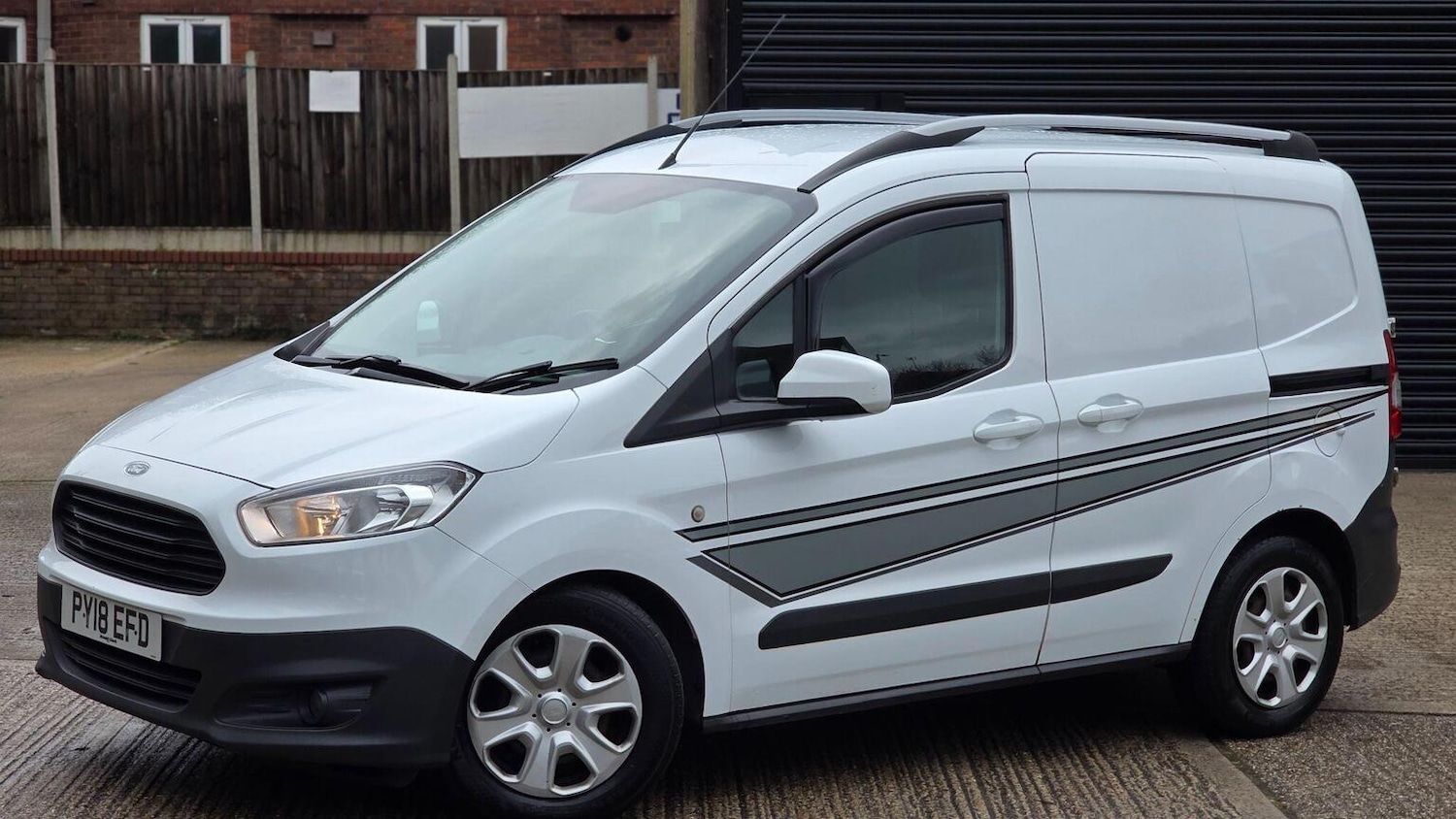 Used Ford Transit Courier 2018 for sale - 77377768: Photo 45