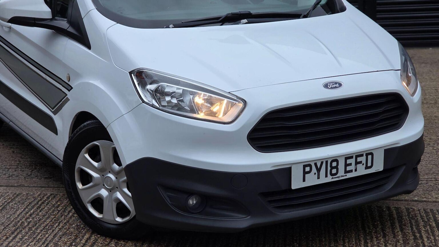 Used Ford Transit Courier 2018 for sale - 77377768: Photo 52