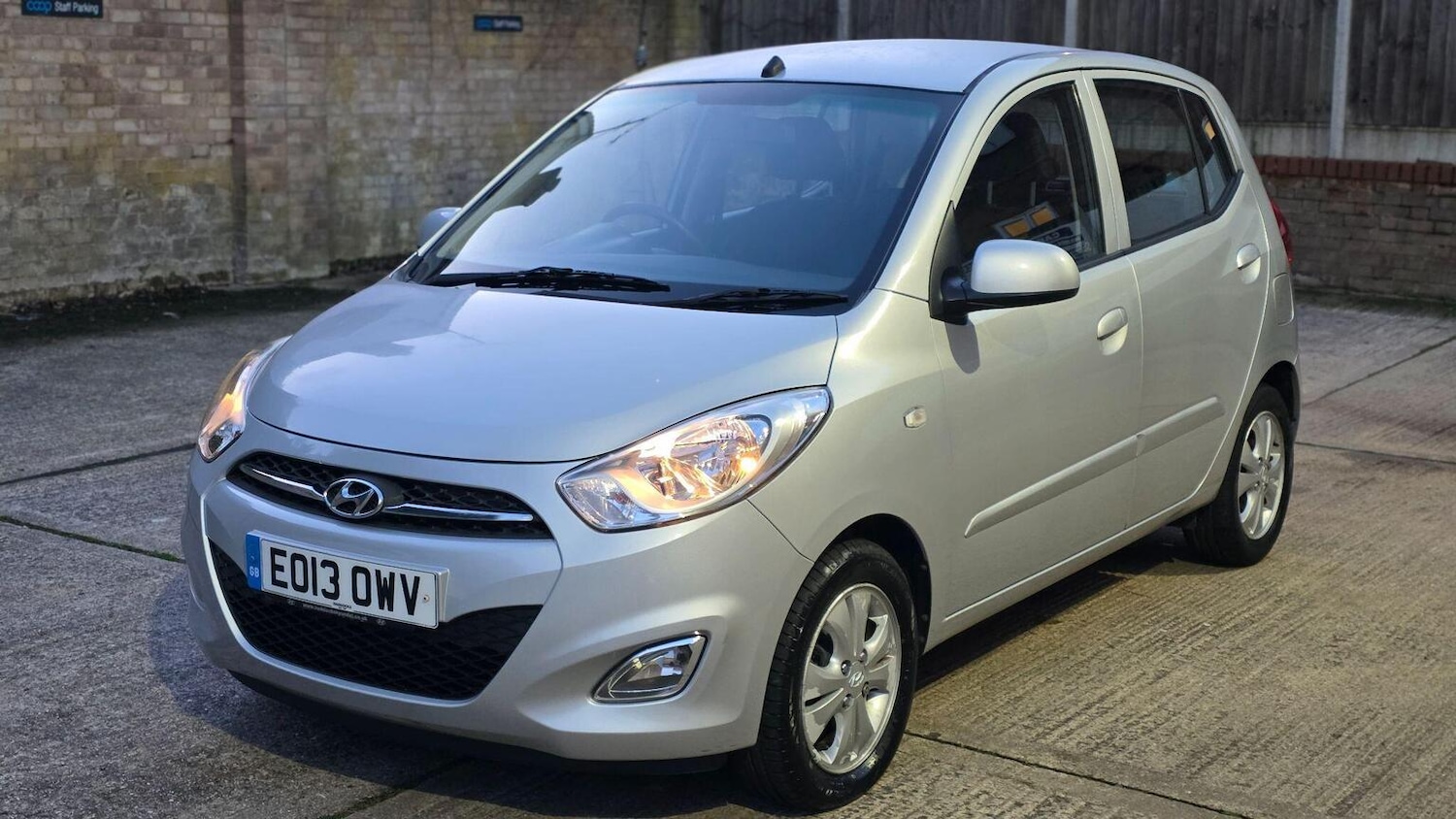 Used Hyundai i10 2013 for sale - 76777037: Photo 10