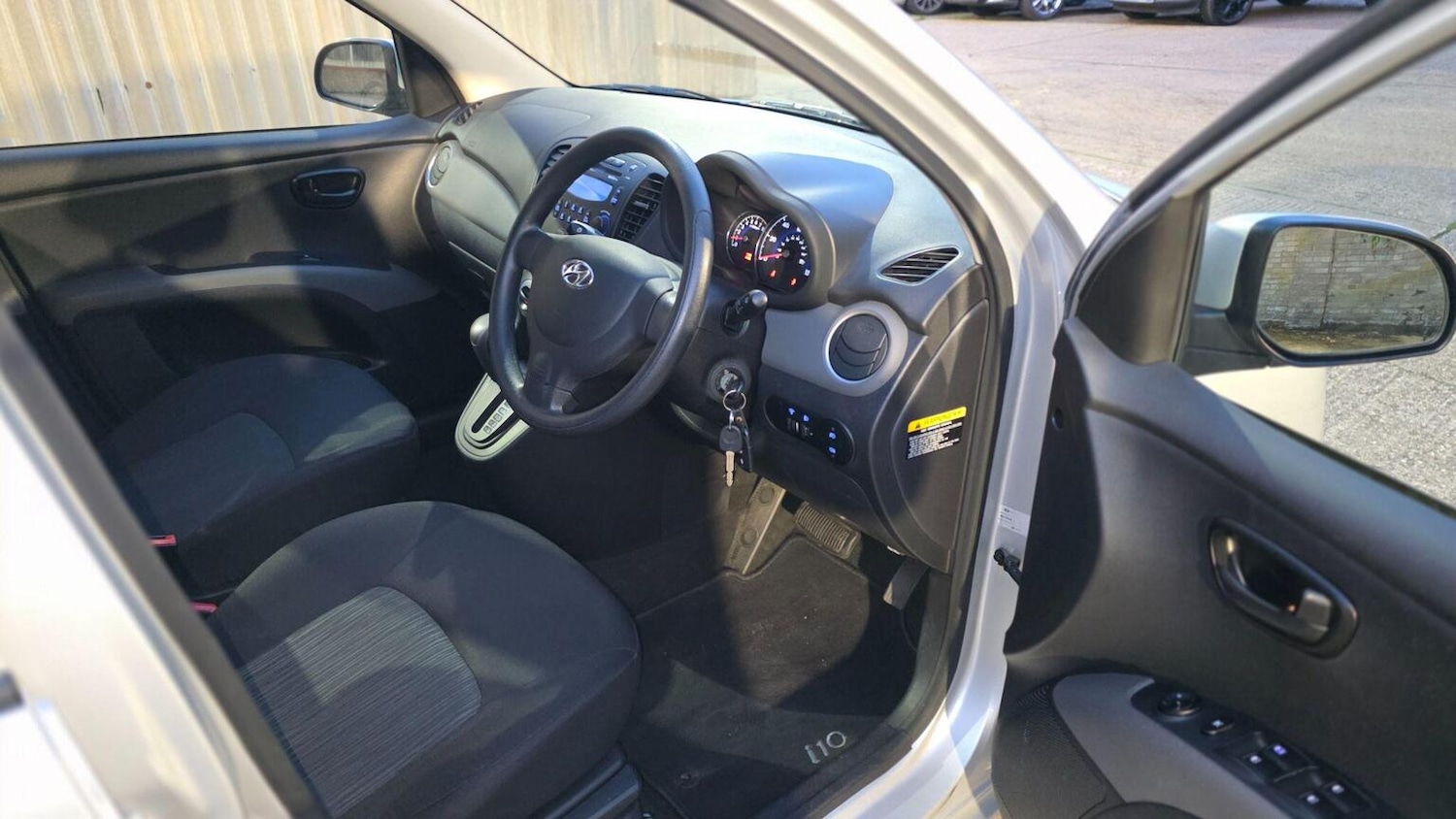 Used Hyundai i10 2013 for sale - 76777037: Photo 11