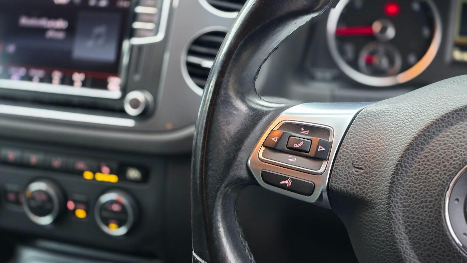 Used Volkswagen Tiguan 2016 for sale - 77453045: Photo 29