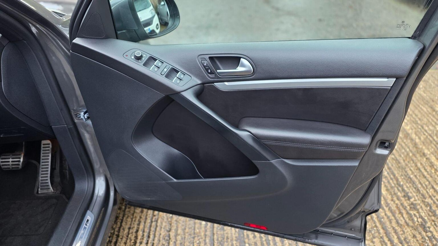 Used Volkswagen Tiguan 2016 for sale - 77453045: Photo 36