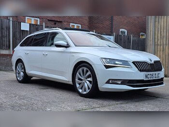 Used Skoda Superb 2015 for sale - 78229057: Photo