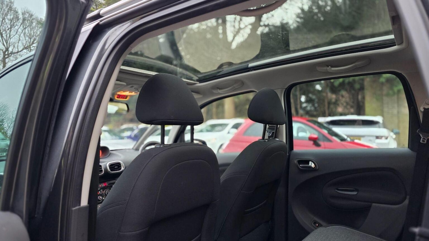 Used Citroen C3 Picasso 2017 for sale - 78064132: Photo 12