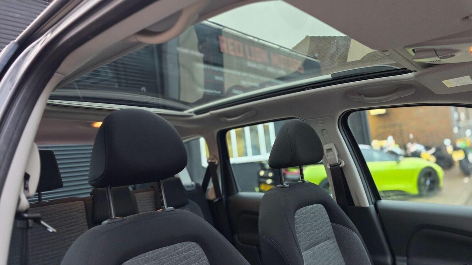 Used Citroen C3 Picasso 2017 for sale - 78064132: Photo 27