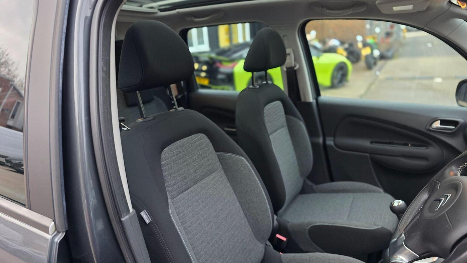 Used Citroen C3 Picasso 2017 for sale - 78064132: Photo 28