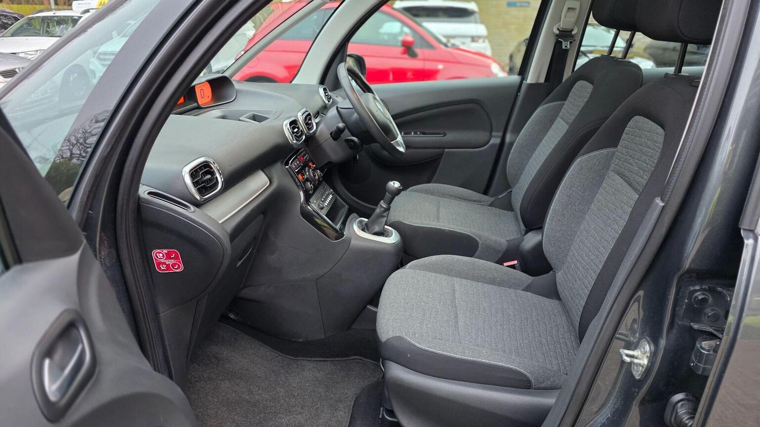 Used Citroen C3 Picasso 2017 for sale - 78064132: Photo 39