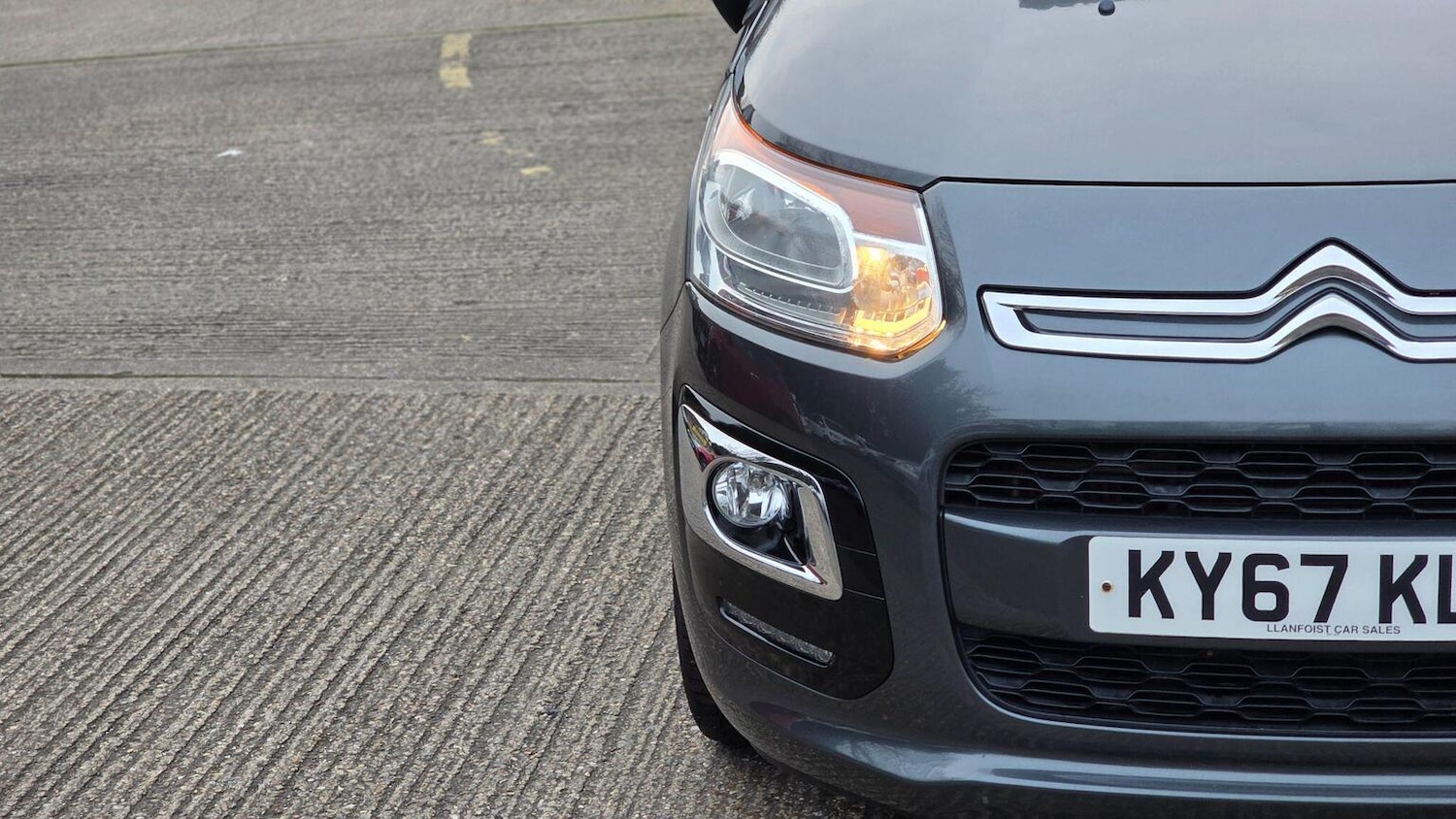 Used Citroen C3 Picasso 2017 for sale - 78064132: Photo 48