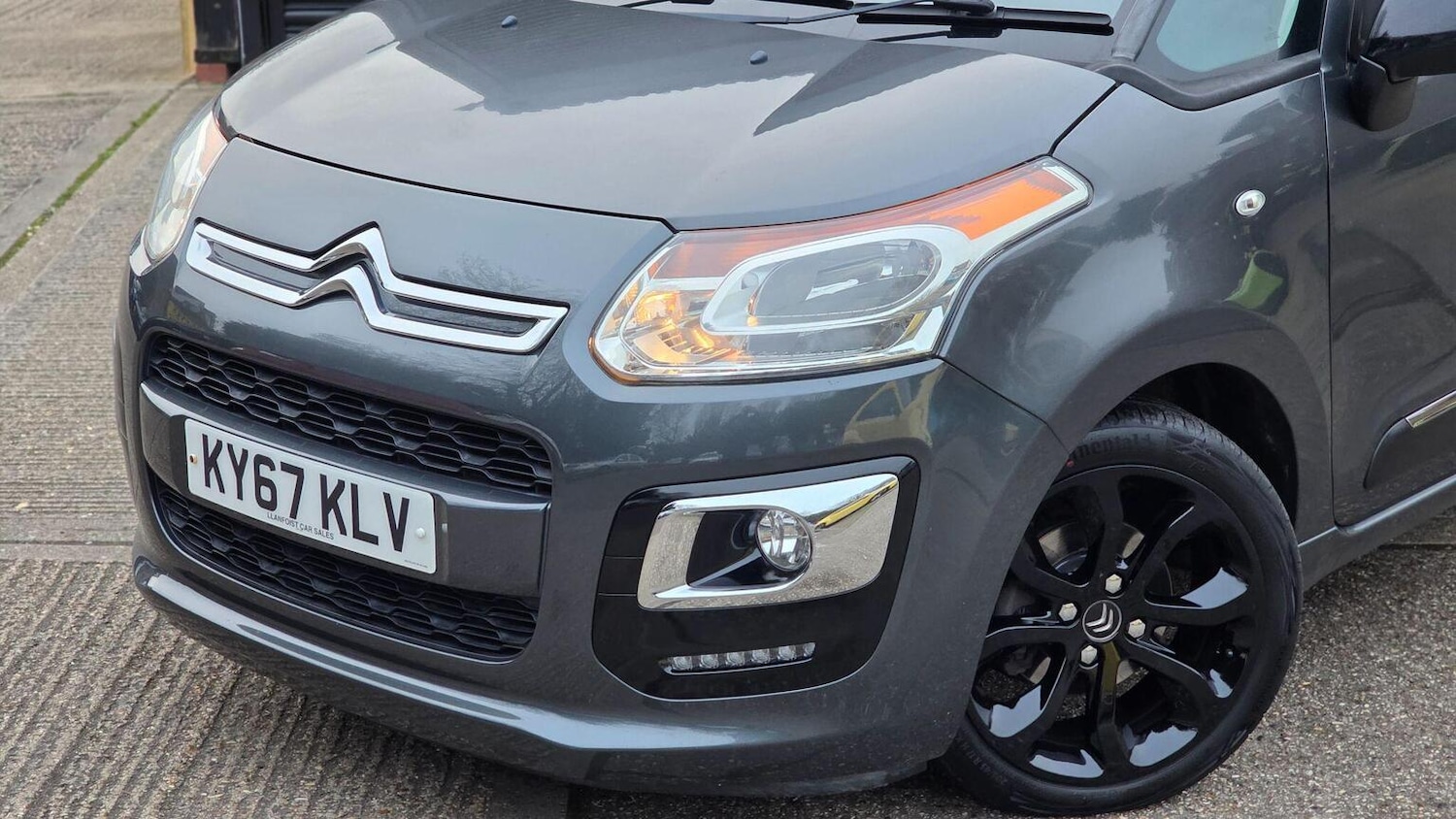 Used Citroen C3 Picasso 2017 for sale - 78064132: Photo 57