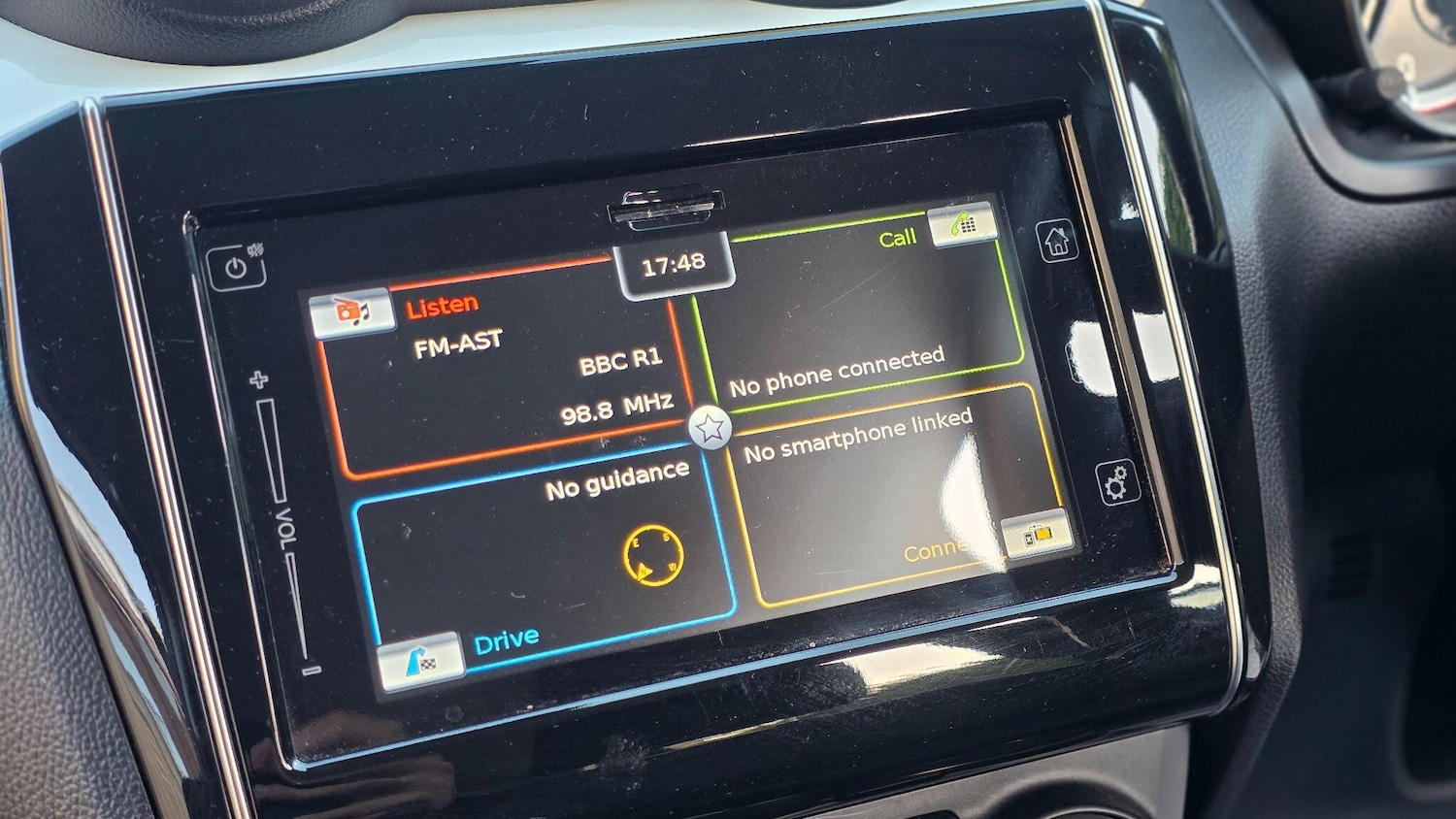 Used Suzuki Swift 2017 for sale - 75938298: Photo 22