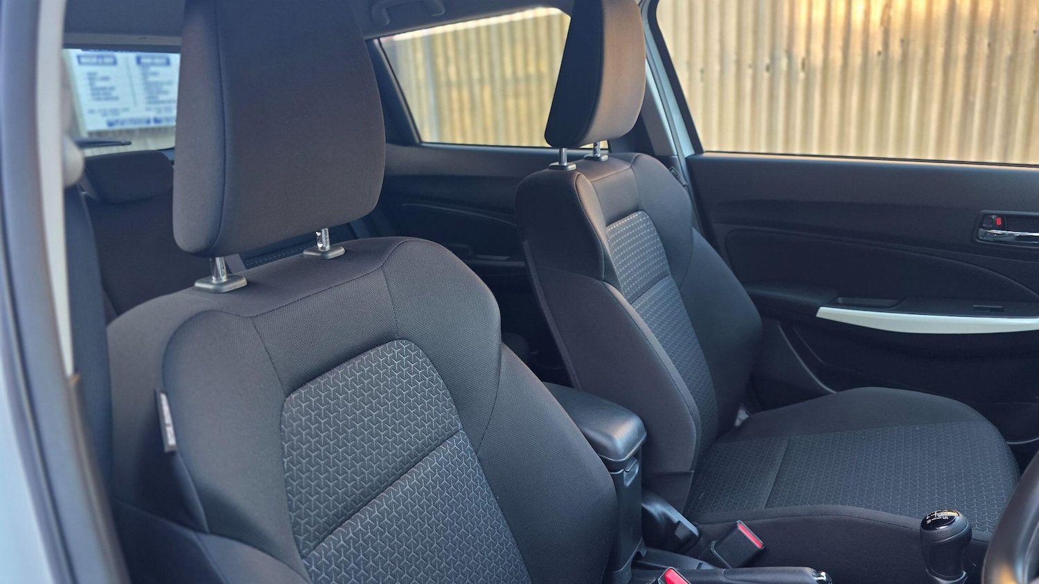 Used Suzuki Swift 2017 for sale - 75938298: Photo 40