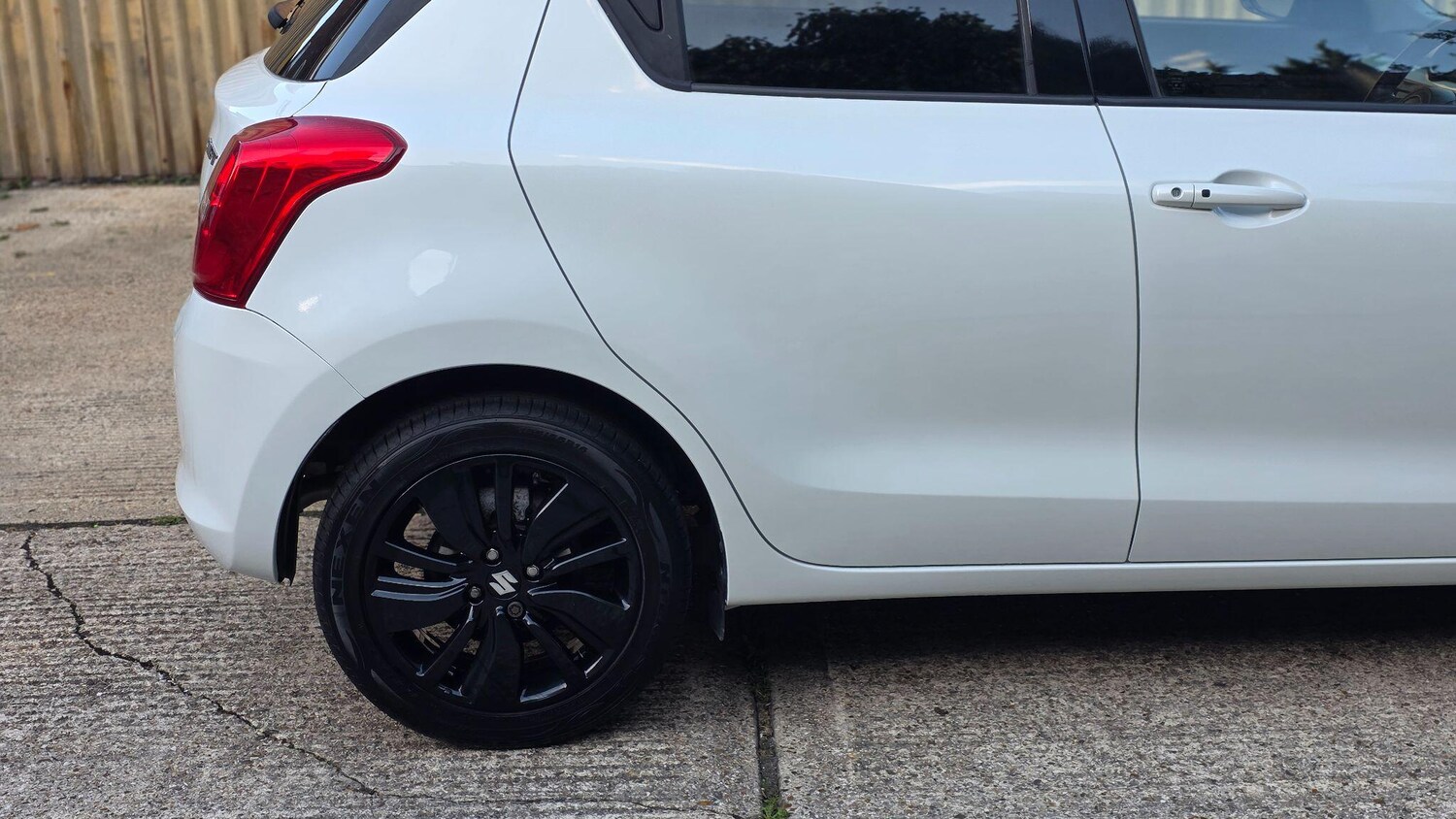 Used Suzuki Swift 2017 for sale - 75938298: Photo 49