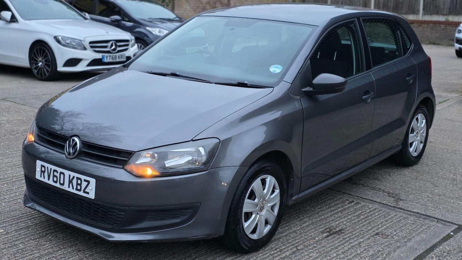 Used Volkswagen Polo 2010 for sale - 77896124: Photo 11
