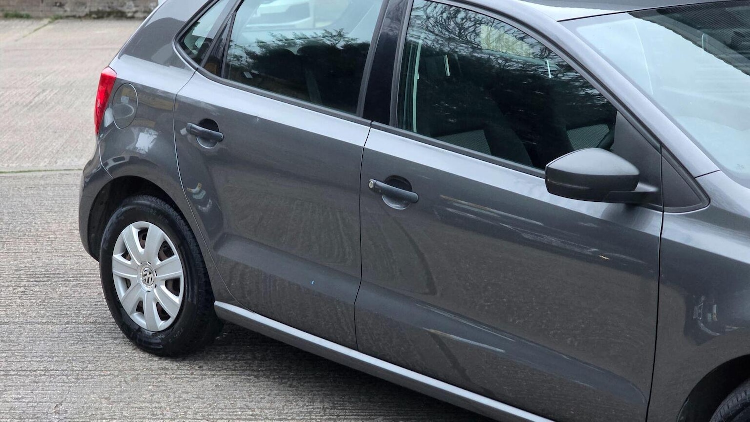 Used Volkswagen Polo 2010 for sale - 77896124: Photo 54