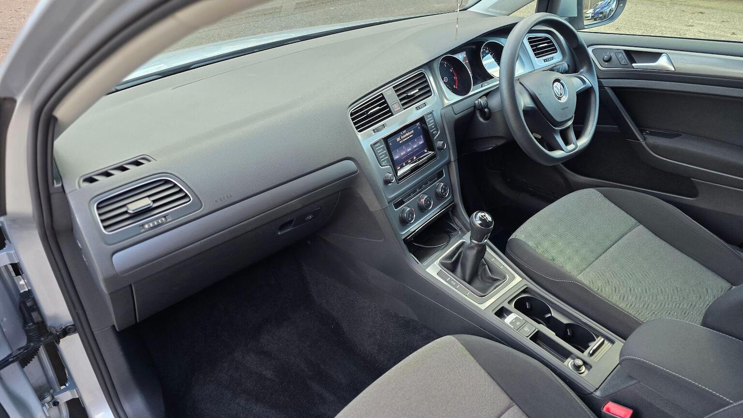 Used Volkswagen Golf 2014 for sale - 77054773: Photo 12