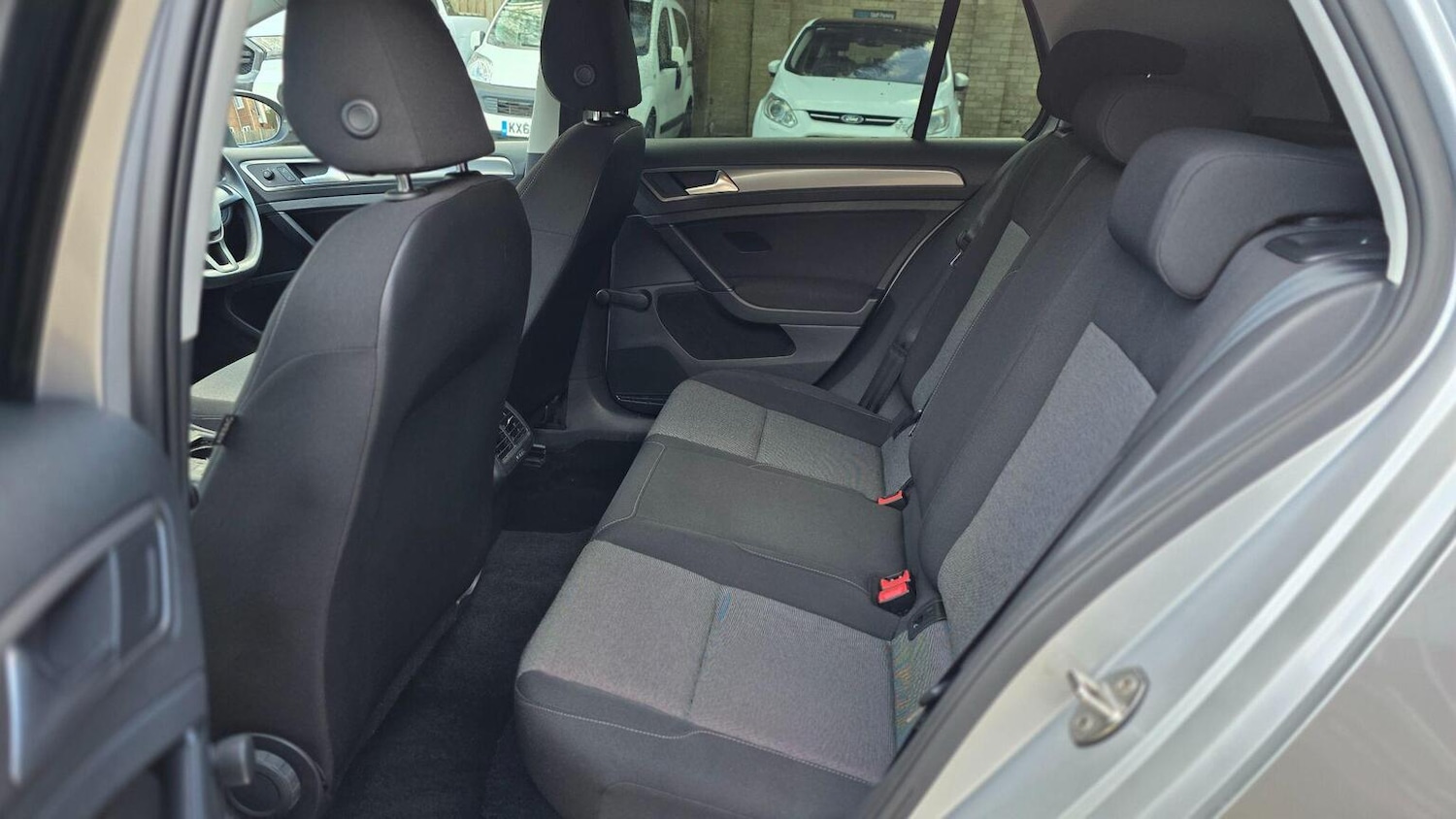 Used Volkswagen Golf 2014 for sale - 77054773: Photo 13