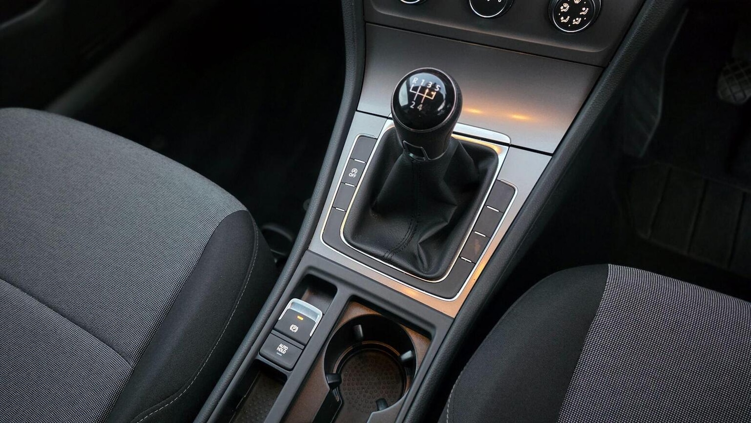 Used Volkswagen Golf 2014 for sale - 77054773: Photo 21