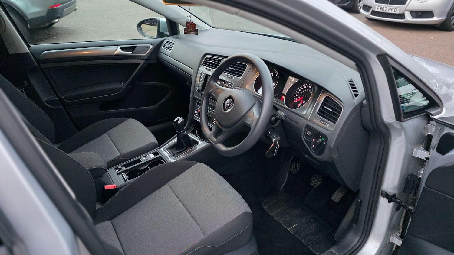 Used Volkswagen Golf 2014 for sale - 77054773: Photo 25