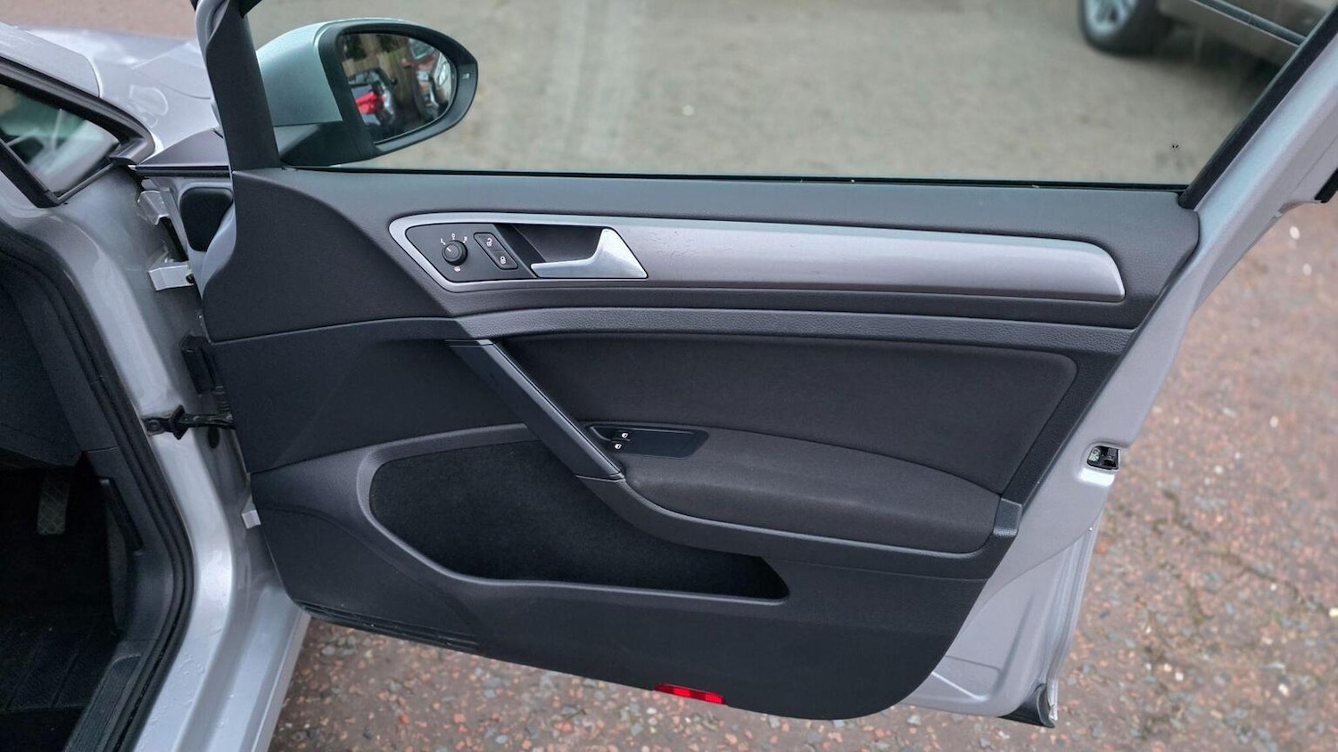 Used Volkswagen Golf 2014 for sale - 77054773: Photo 26