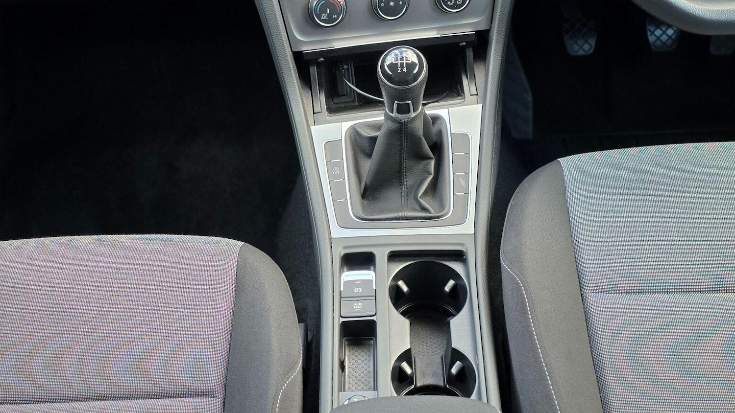 Used Volkswagen Golf 2014 for sale - 77054773: Photo 30