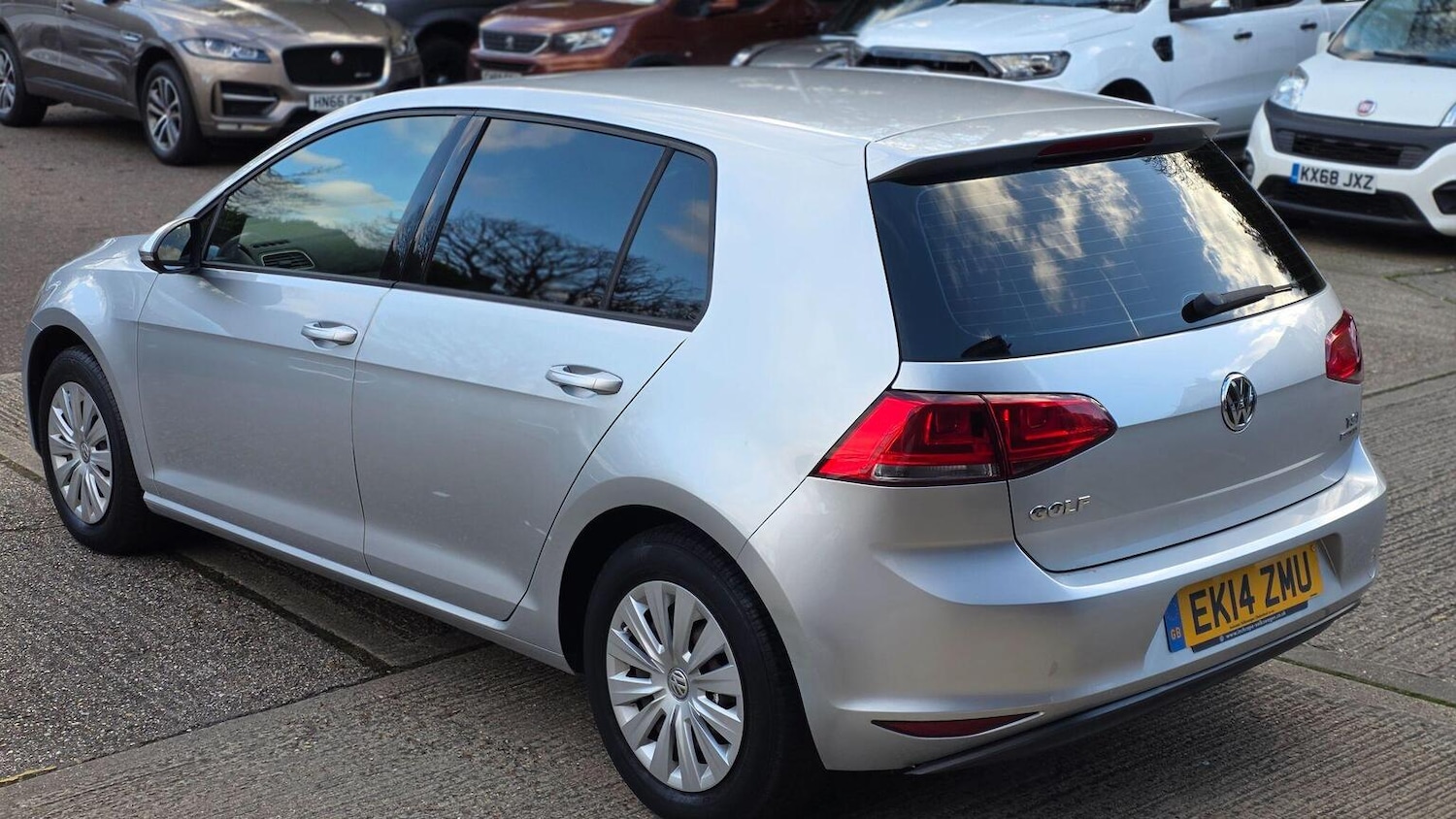 Used Volkswagen Golf 2014 for sale - 77054773: Photo 8