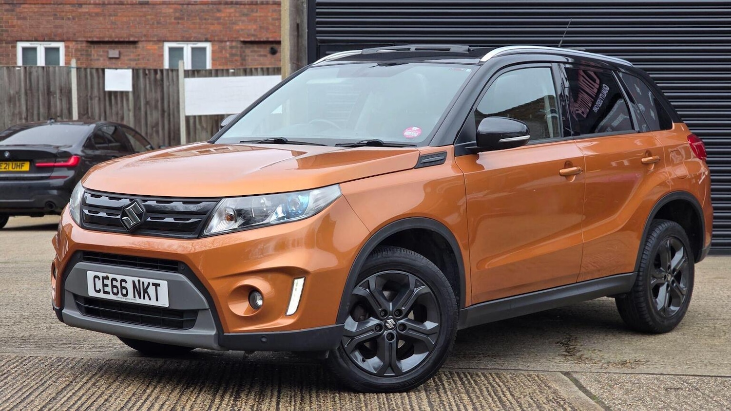 Used Suzuki Vitara 2016 for sale - 77681698: Photo 2