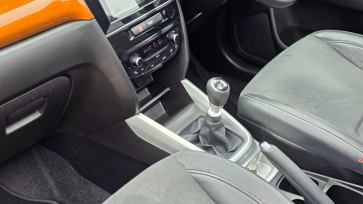 Used Suzuki Vitara 2016 for sale - 77681698: Photo 38