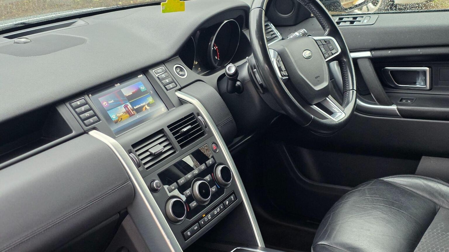 Used Land Rover Discovery Sport 2017 for sale - 77303717: Photo 25