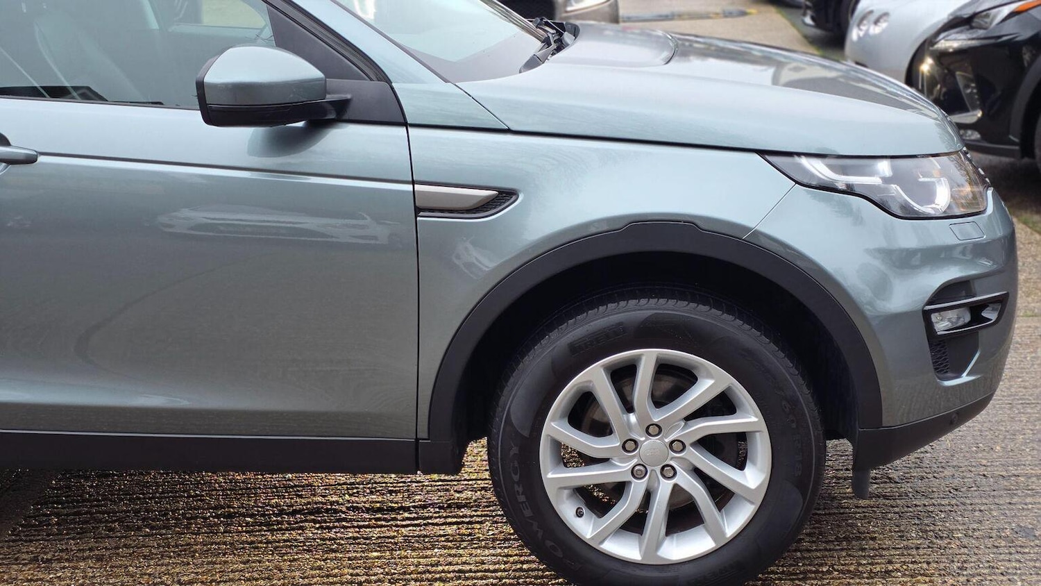 Used Land Rover Discovery Sport 2017 for sale - 77303717: Photo 59