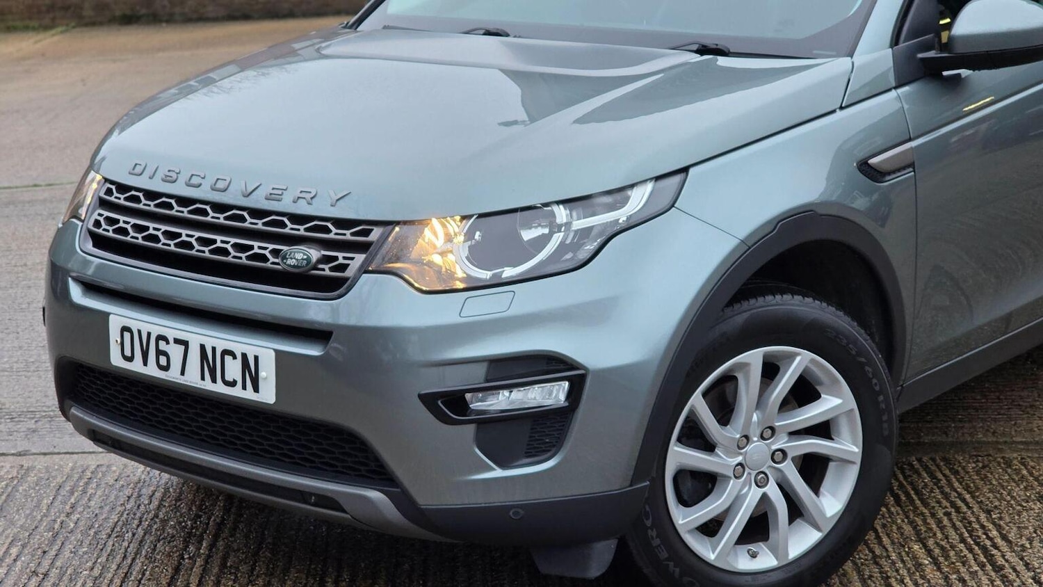 Used Land Rover Discovery Sport 2017 for sale - 77303717: Photo 73