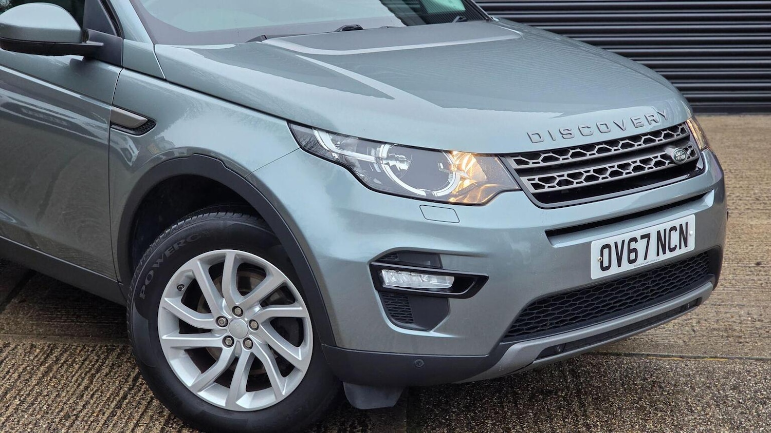 Used Land Rover Discovery Sport 2017 for sale - 77303717: Photo 85