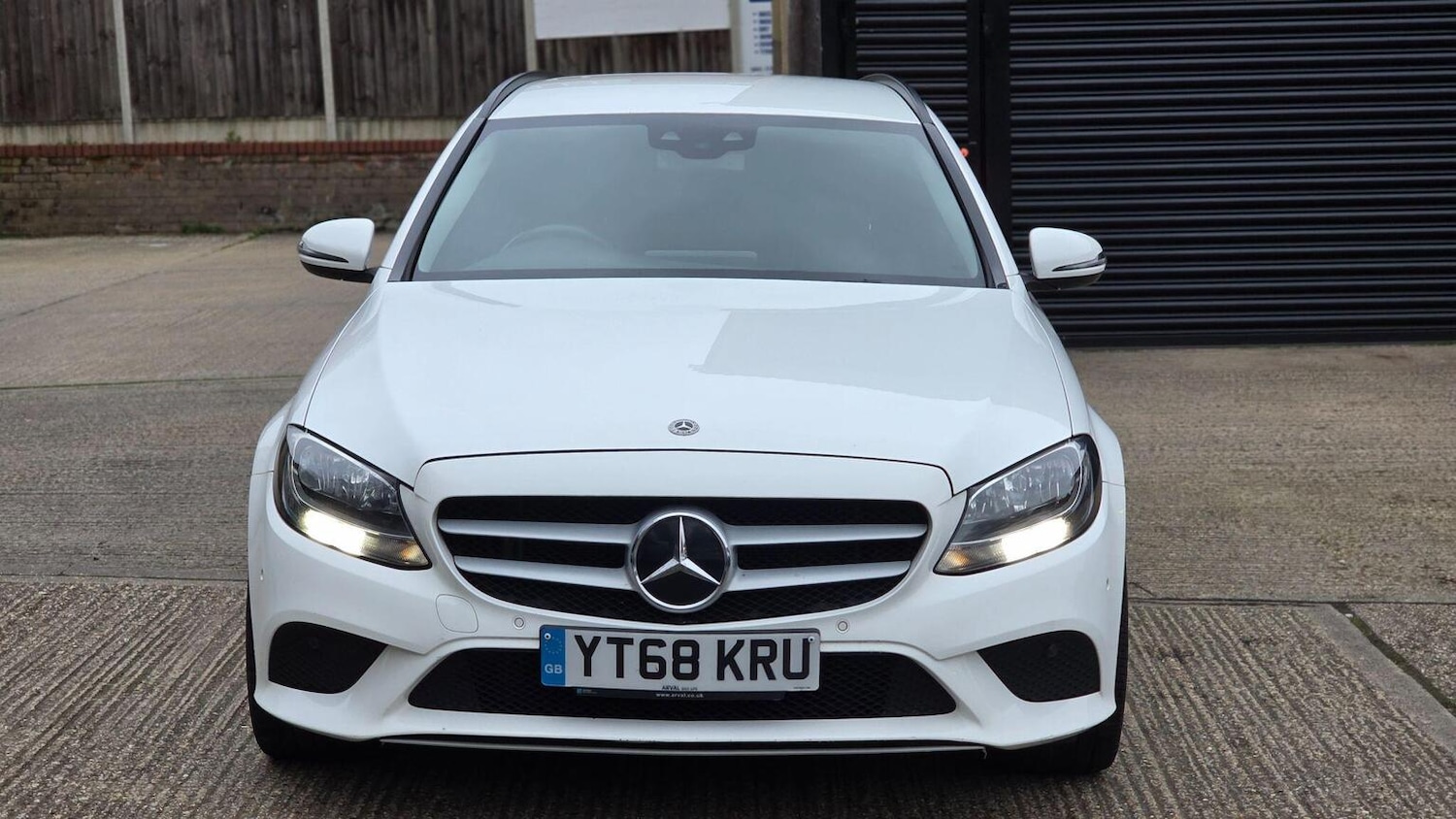 Used Mercedes-Benz C Class 2018 for sale - 77915682: Photo 3