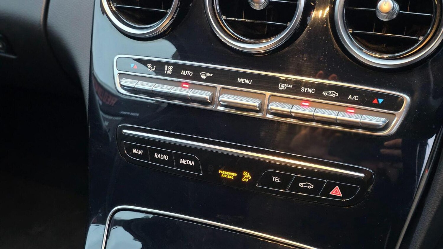 Used Mercedes-Benz C Class 2018 for sale - 77915682: Photo 32