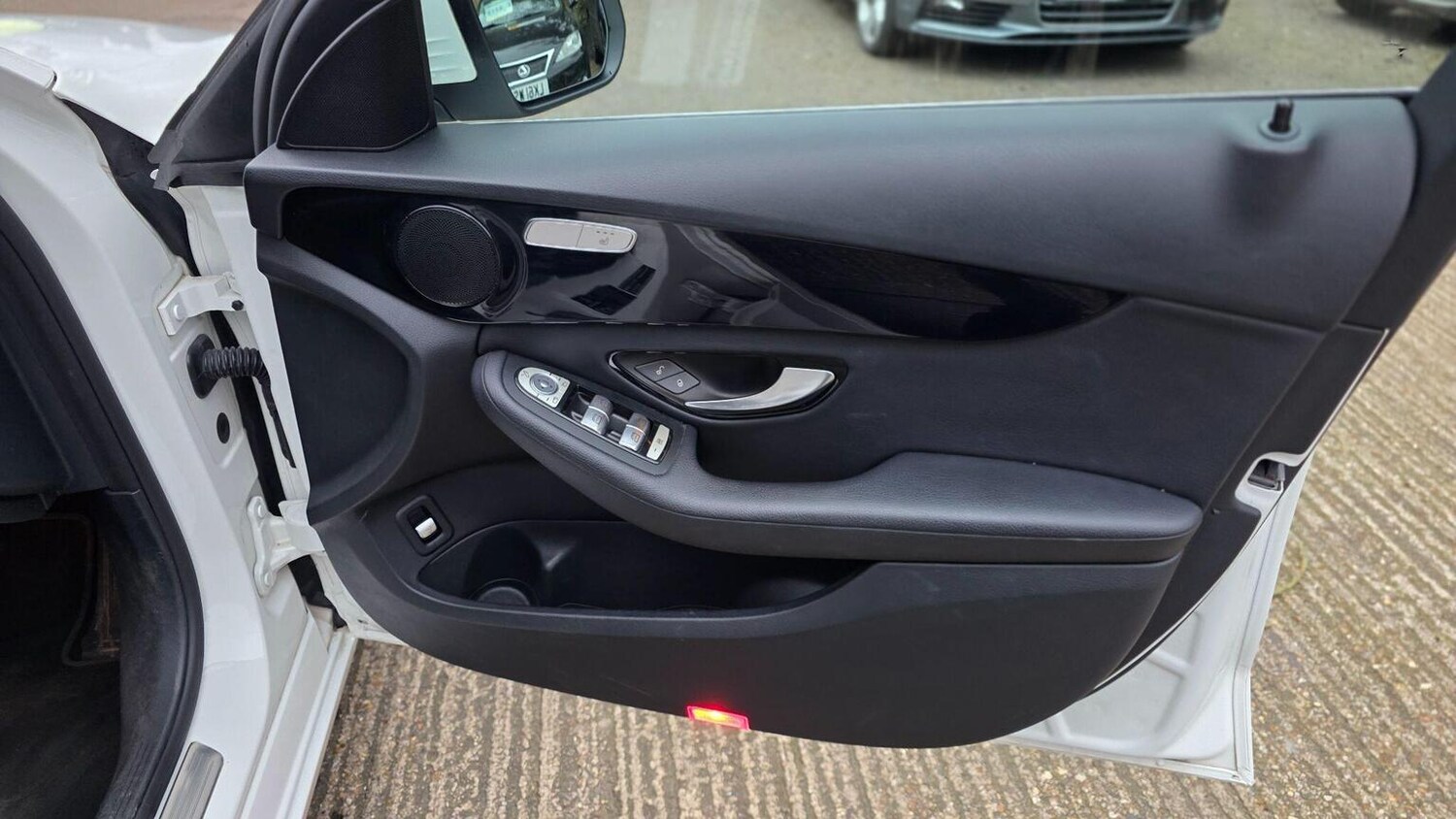 Used Mercedes-Benz C Class 2018 for sale - 77915682: Photo 37