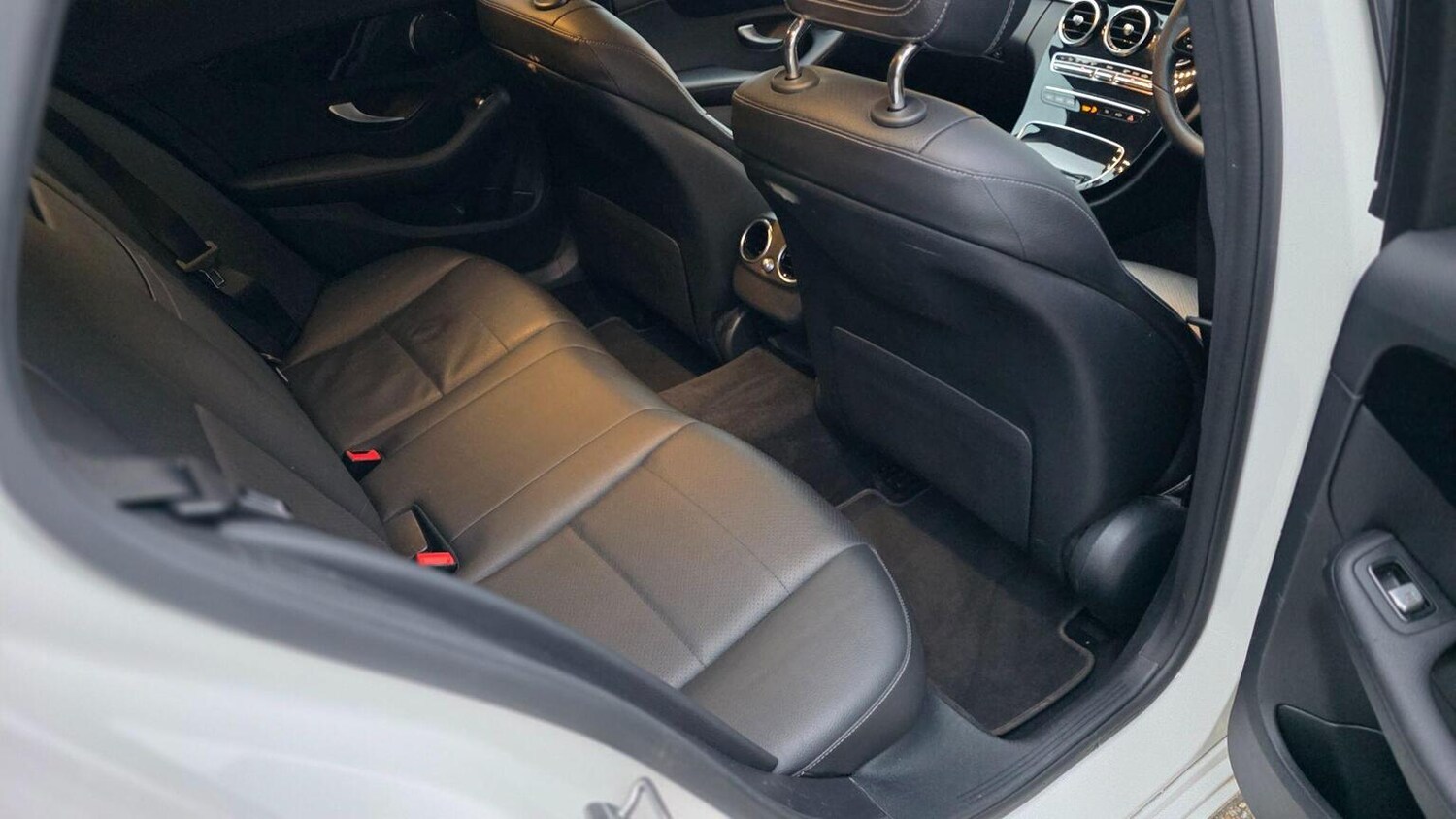 Used Mercedes-Benz C Class 2018 for sale - 77915682: Photo 39