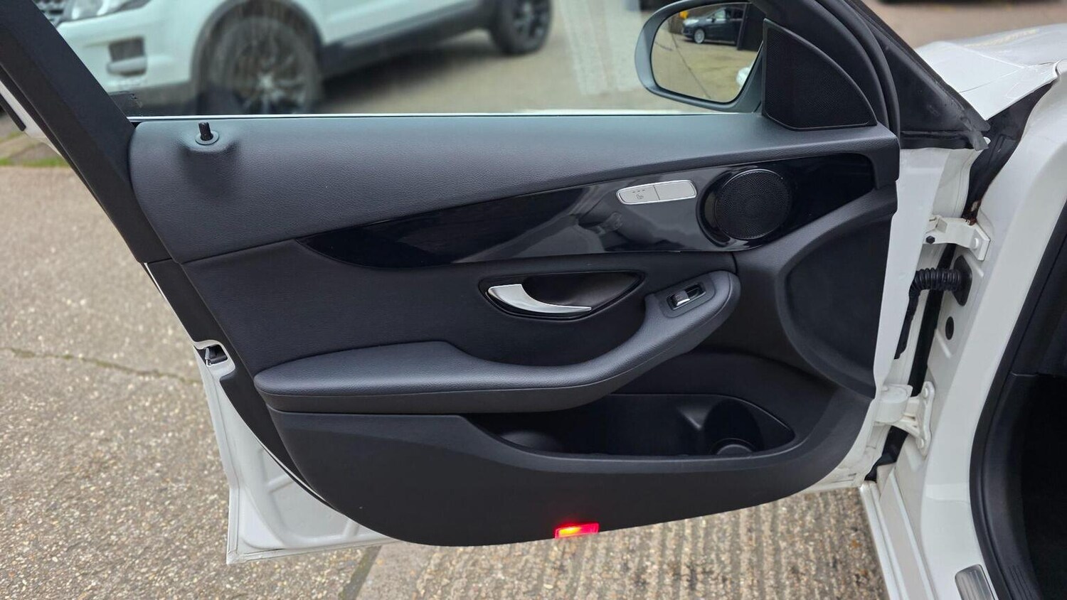 Used Mercedes-Benz C Class 2018 for sale - 77915682: Photo 49