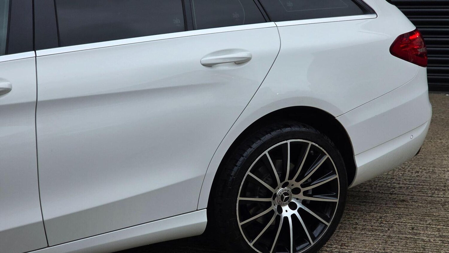 Used Mercedes-Benz C Class 2018 for sale - 77915682: Photo 76