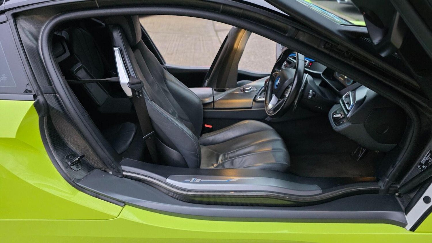 Used BMW i8 2018 for sale - 77977036: Photo 38